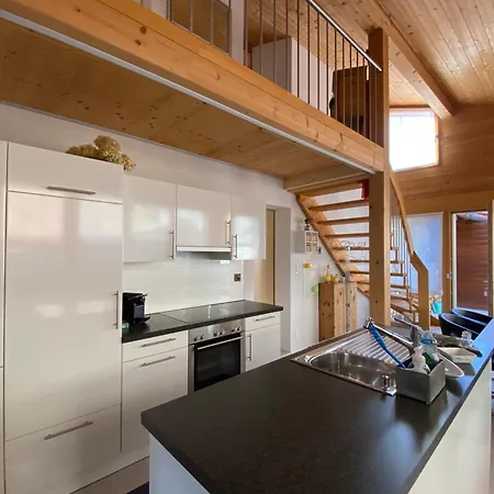 公寓 Aegerta Maisonette